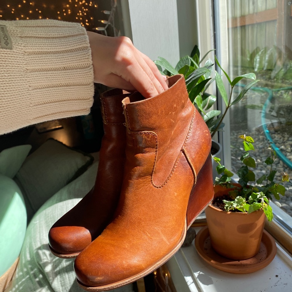 Kork Ease Leather Bootie